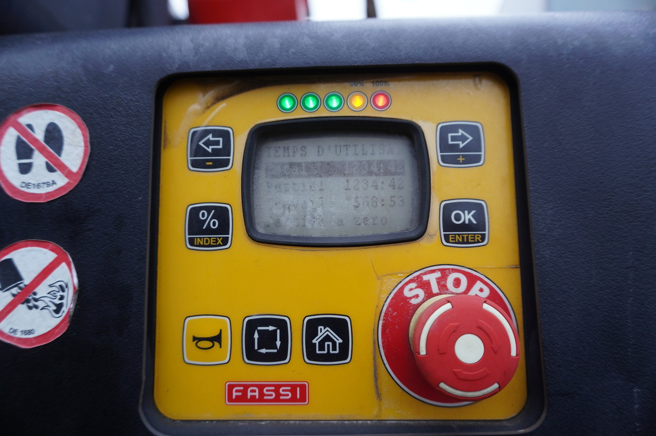 RENAULT RENAULT C280 DTI 8 / FASSI crane 5.6 T / 560 MTH / range 8 m / Flatbed 15 EPAL - Lastbil med kran: billede 3 RENAULT RENAULT C280 DTI 8 / FASSI crane 5.6 T / 560 MTH / range 8 m / Flatbed 15 EPAL - Lastbil med kran: billede 3