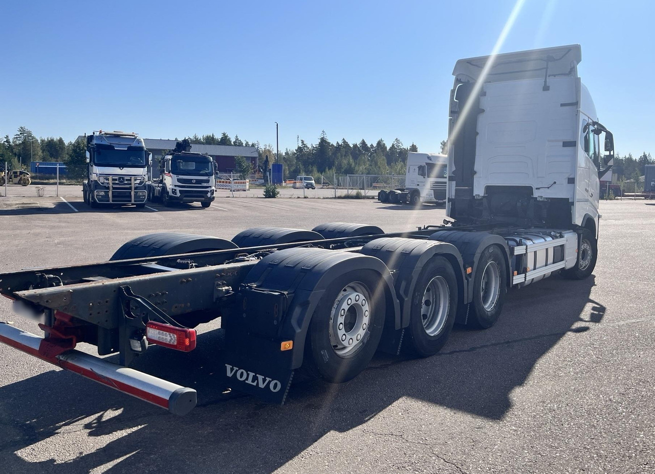 VOLVO FH 650 8x4 / Truck chassis / Sleeper cab - Lastbil chassis: billede 3 VOLVO FH 650 8x4 / Truck chassis / Sleeper cab - Lastbil chassis: billede 3