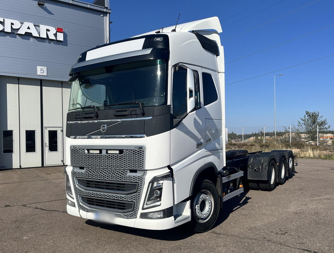 VOLVO FH 650 8x4 / Truck chassis / Sleeper cab - Lastbil chassis: billede 2 VOLVO FH 650 8x4 / Truck chassis / Sleeper cab - Lastbil chassis: billede 2