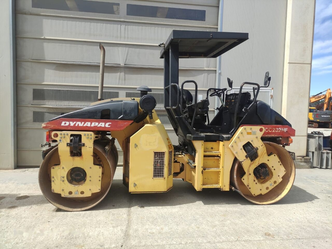 Dynapac CC232HF - Vejtromle: billede 4 Dynapac CC232HF - Vejtromle: billede 4
