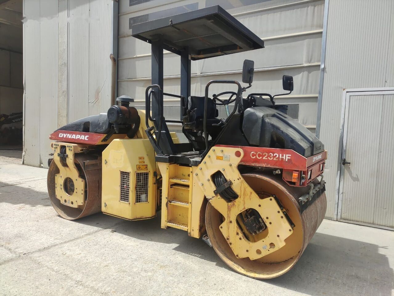 Dynapac CC232HF - Vejtromle: billede 2 Dynapac CC232HF - Vejtromle: billede 2
