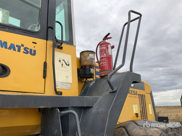2004 Komatsu WA480-5 Wheel Loader - Gummihjulslæsser: billede 4 2004 Komatsu WA480-5 Wheel Loader - Gummihjulslæsser: billede 4