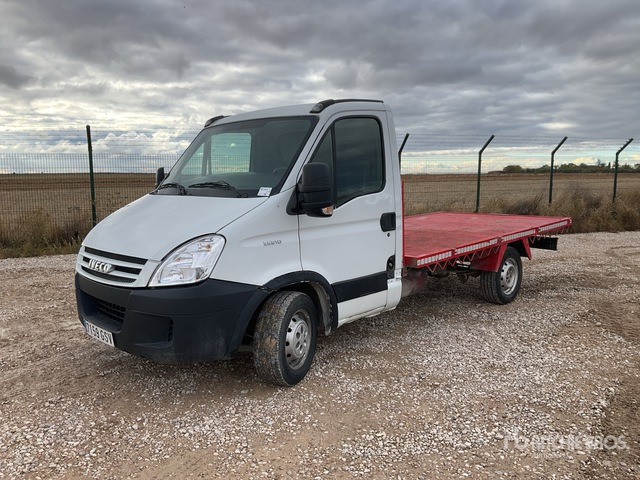2009 Iveco 35S10 Cargo Van - Lastbil med lad: billede 1 2009 Iveco 35S10 Cargo Van - Lastbil med lad: billede 1