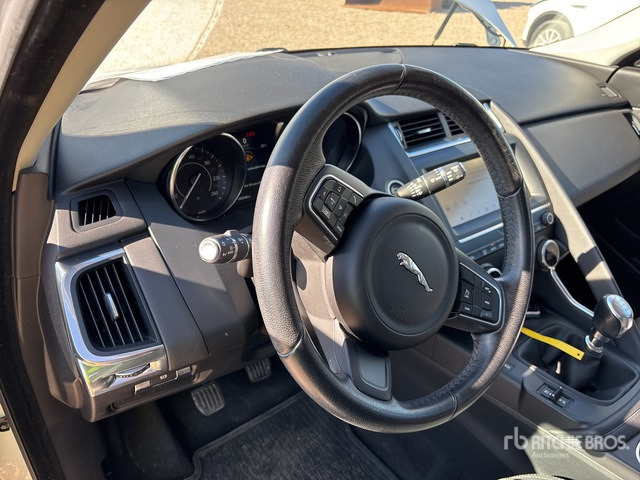 2019 Jaguar E Pace SUV - SUV: billede 5 2019 Jaguar E Pace SUV - SUV: billede 5