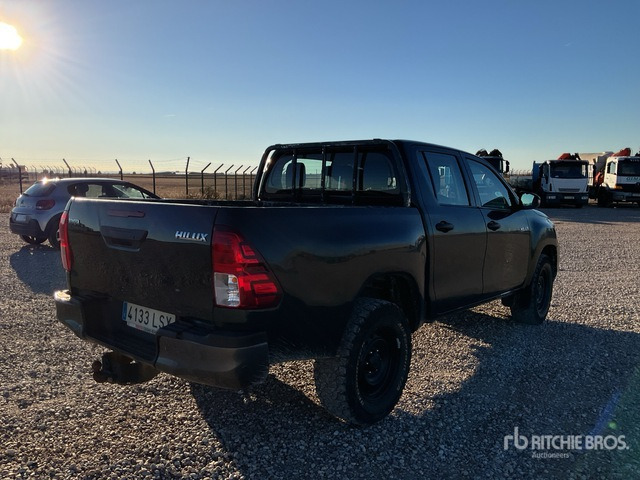 2021 Toyota Hilux 4x4 Crew Cab Pickup - Pickup: billede 3 2021 Toyota Hilux 4x4 Crew Cab Pickup - Pickup: billede 3