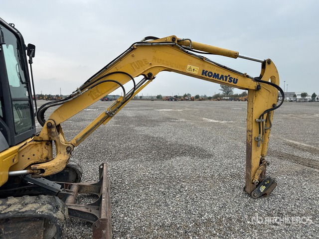 2010 Komatsu PC50MR-2 Mini escavatore:  <6.6t - Minigravemaskine: billede 5 2010 Komatsu PC50MR-2 Mini escavatore:  <6.6t - Minigravemaskine: billede 5