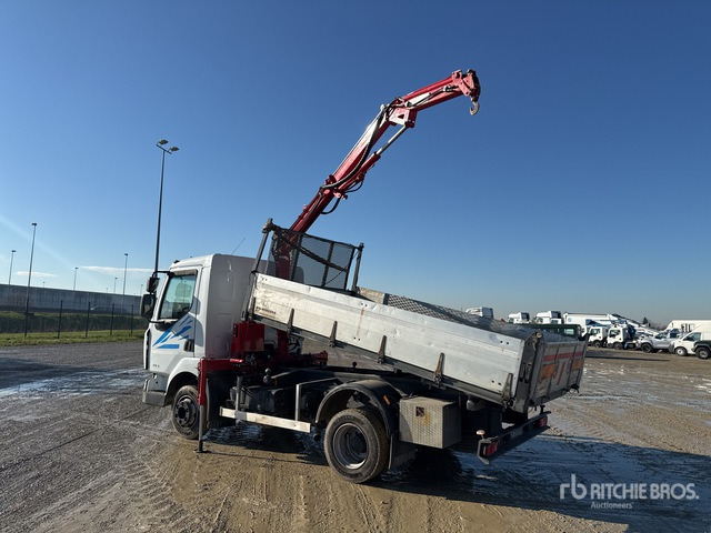 2010 Renault Midlum 220.08 1981 C.O.M.A. C330B on 4x2 Dump Truck with Crane - Tipvogn lastbil: billede 2 2010 Renault Midlum 220.08 1981 C.O.M.A. C330B on 4x2 Dump Truck with Crane - Tipvogn lastbil: billede 2