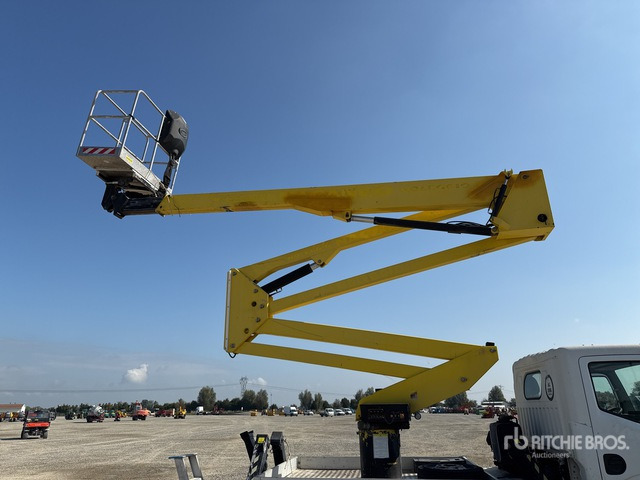2011 Renault Maxity 110Dxi 2011 Socage DA320 20 m on Bucket Truck - Lastbil med mandskabslift: billede 5 2011 Renault Maxity 110Dxi 2011 Socage DA320 20 m on Bucket Truck - Lastbil med mandskabslift: billede 5