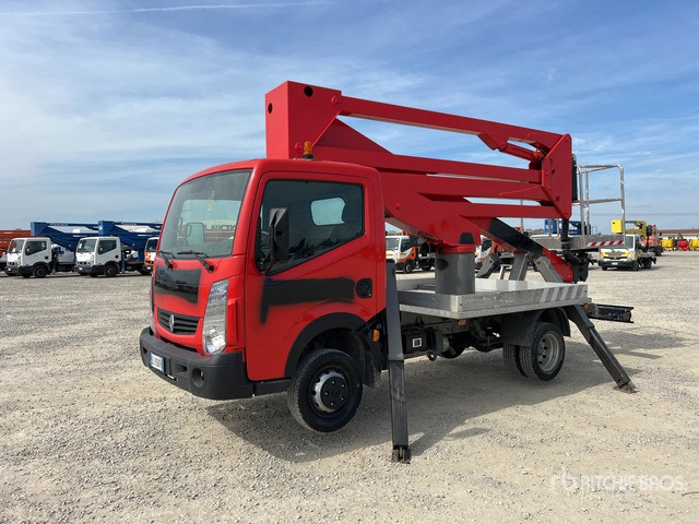 2011 Renault Maxity 2011 Socage DA320 20 m on Bucket Truck - Lastbil med mandskabslift: billede 2 2011 Renault Maxity 2011 Socage DA320 20 m on Bucket Truck - Lastbil med mandskabslift: billede 2