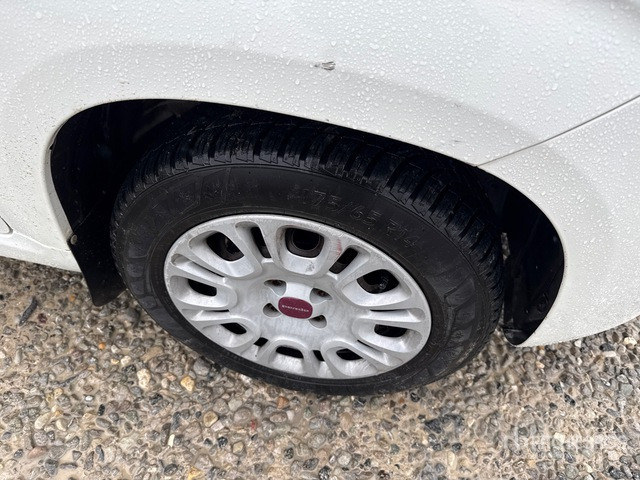 2013 Fiat Panda Automobile - Bil: billede 4 2013 Fiat Panda Automobile - Bil: billede 4