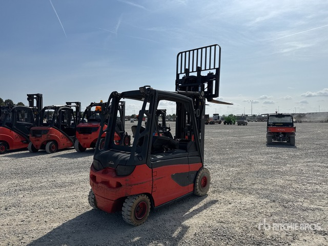 2014 Linde E30L-01 3000 kg Electric Forklift - El gaffeltruck: billede 4 2014 Linde E30L-01 3000 kg Electric Forklift - El gaffeltruck: billede 4