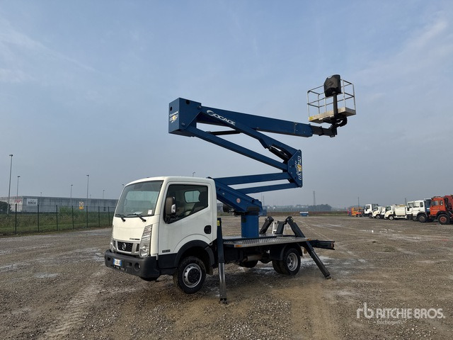 2015 Nissan Cabstar 35.12 2015 Socage DA324 24 m on Bucket Truck - Lastbil med mandskabslift: billede 2 2015 Nissan Cabstar 35.12 2015 Socage DA324 24 m on Bucket Truck - Lastbil med mandskabslift: billede 2