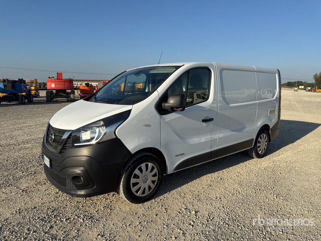 2017 Nissan NV300 Autocarro furgonato - Små varebil: billede 2 2017 Nissan NV300 Autocarro furgonato - Små varebil: billede 2