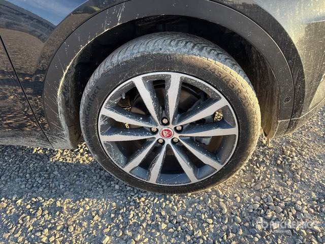 2018 Jaguar E Pace 2.0D I4 R-DYNAMIC SE 4WD 240CV SUV - SUV: billede 4 2018 Jaguar E Pace 2.0D I4 R-DYNAMIC SE 4WD 240CV SUV - SUV: billede 4