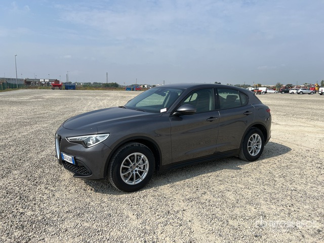 2020 Alfa Romeo Stelvio 2.2 TD 190CV AT8 Q4 BUSINESS SUV - SUV: billede 2 2020 Alfa Romeo Stelvio 2.2 TD 190CV AT8 Q4 BUSINESS SUV - SUV: billede 2