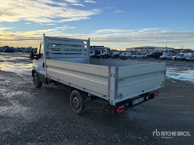 2020 Iveco Daily 35S14 4x2 Flatbed Truck - Lastbil med lad: billede 2 2020 Iveco Daily 35S14 4x2 Flatbed Truck - Lastbil med lad: billede 2