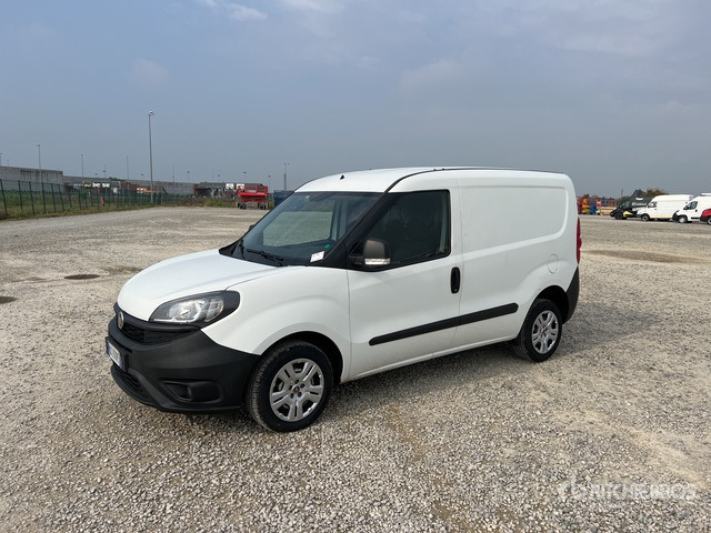 2021 Fiat Doblo CARGO CH1 LOUNGE 1.3 MJET 95CV ... Van Truck - Små varebil: billede 2 2021 Fiat Doblo CARGO CH1 LOUNGE 1.3 MJET 95CV ... Van Truck - Små varebil: billede 2
