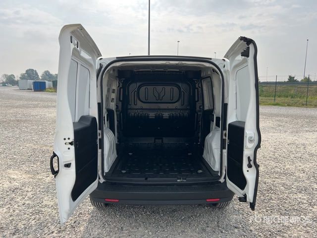 2021 Fiat Doblo CARGO CH1 LOUNGE 1.3 MJET 95CV ... Van Truck - Små varebil: billede 5 2021 Fiat Doblo CARGO CH1 LOUNGE 1.3 MJET 95CV ... Van Truck - Små varebil: billede 5
