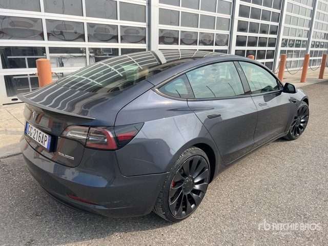 2021 Tesla Model 3 3 PERFORMANCE DUAL MOTOR 4WD Automobile - Bil: billede 4 2021 Tesla Model 3 3 PERFORMANCE DUAL MOTOR 4WD Automobile - Bil: billede 4