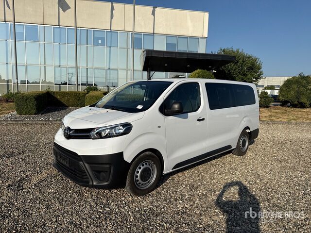 2023 Toyota Proace 2.0 106 KW L2H1 9 Passenger Van - Minibus, Persontransport: billede 1 2023 Toyota Proace 2.0 106 KW L2H1 9 Passenger Van - Minibus, Persontransport: billede 1