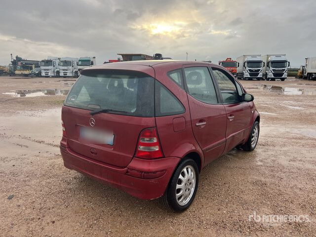 2001 Mercedes-Benz Classe A (Inoperable) Automobile - Bil: billede 3 2001 Mercedes-Benz Classe A (Inoperable) Automobile - Bil: billede 3