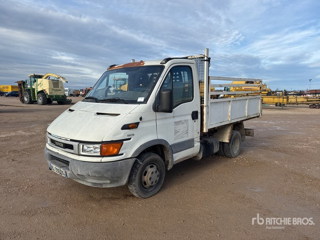2002 Iveco Daily 35C11 4x2 Camion Benne (Inoperable) Dump Truck: Light Duty - Tipvogn lastbil: billede 1 2002 Iveco Daily 35C11 4x2 Camion Benne (Inoperable) Dump Truck: Light Duty - Tipvogn lastbil: billede 1