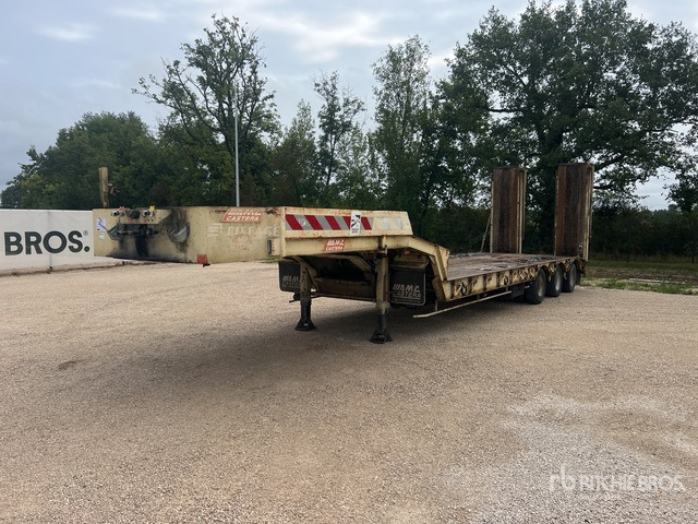 2004 Castera 3SS34T Tri/A Semi-Remorque Porte-Engin ... Lowboy Trailer - Nedbygget platform sættevogn: billede 2 2004 Castera 3SS34T Tri/A Semi-Remorque Porte-Engin ... Lowboy Trailer - Nedbygget platform sættevogn: billede 2