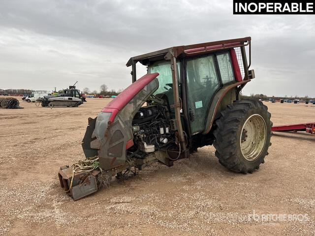 2009 Valtra N101 4x4 Tracteur Agricole (Inoperable) 4WD Tractor - Traktor: billede 1 2009 Valtra N101 4x4 Tracteur Agricole (Inoperable) 4WD Tractor - Traktor: billede 1