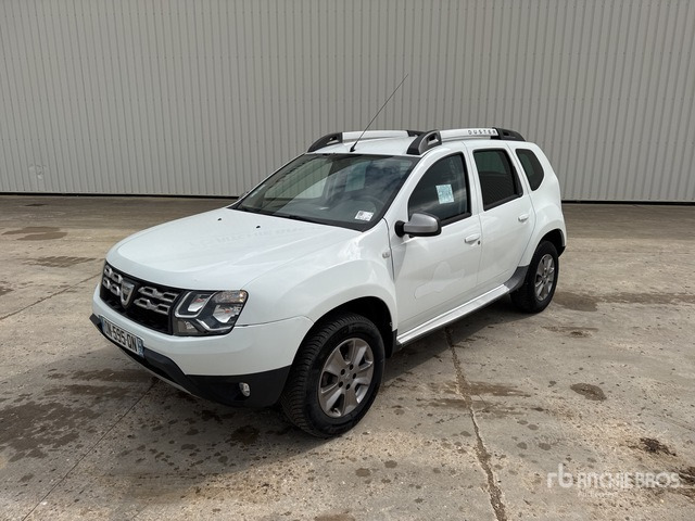2015 DACIA Duster 4x4 Vehicule Utilitaire Cargo Van - Bil: billede 2 2015 DACIA Duster 4x4 Vehicule Utilitaire Cargo Van - Bil: billede 2