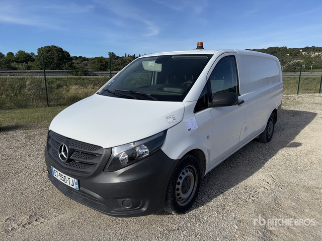 2018 Mercedes-Benz Vito 111 cdi Vehicule Utilitaire Cargo Van - Små varebil: billede 2 2018 Mercedes-Benz Vito 111 cdi Vehicule Utilitaire Cargo Van - Små varebil: billede 2