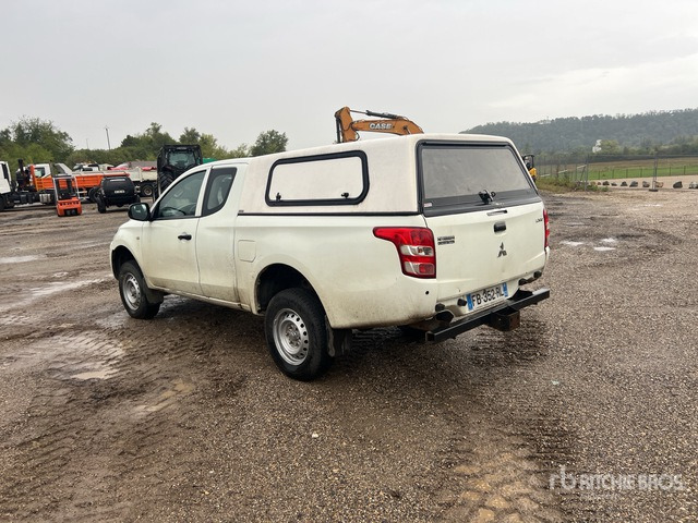 2018 Mitsubishi L200 4x4 Extended Cab (Inoperable) Pickup - Pickup: billede 4 2018 Mitsubishi L200 4x4 Extended Cab (Inoperable) Pickup - Pickup: billede 4