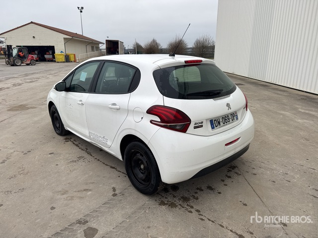 2015 Peugeot 208 Motricit? Renforc?e Vehicule Utilitaire Cargo Van - Varebil: billede 2 2015 Peugeot 208 Motricit? Renforc?e Vehicule Utilitaire Cargo Van - Varebil: billede 2