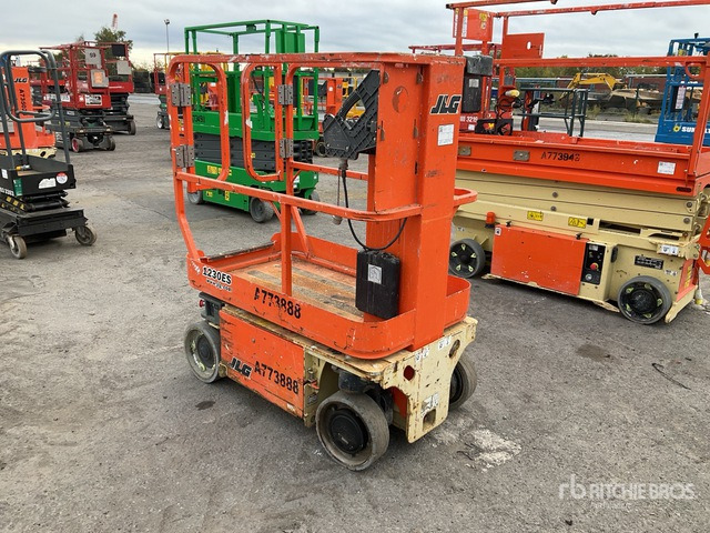 2017 JLG 1230ES Scissor Lift Vertical Mast Lift - Søjlelift: billede 4 2017 JLG 1230ES Scissor Lift Vertical Mast Lift - Søjlelift: billede 4