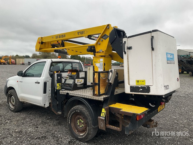 2018 Toyota Hilux 2018 Versalift LAT-38-135-H on 2018 Toyota Hilux 4x4 Bucket Truck Bucket Truck - Lastbil med mandskabslift: billede 5 2018 Toyota Hilux 2018 Versalift LAT-38-135-H on 2018 Toyota Hilux 4x4 Bucket Truck Bucket Truck - Lastbil med mandskabslift: billede 5