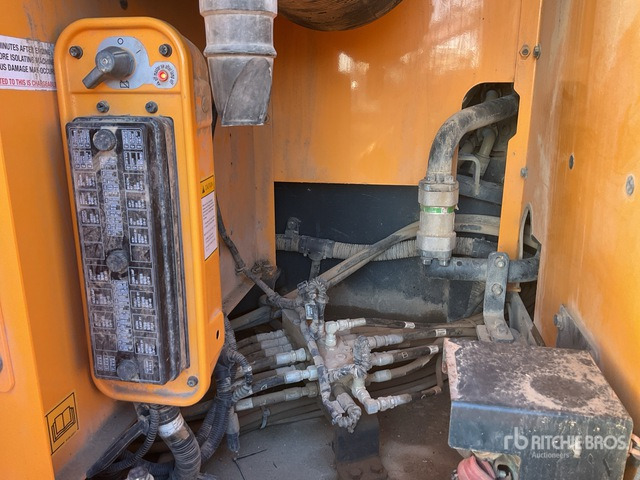 Bæltegravemaskine 2019 Hyundai HX300L Tracked Excavator: billede 6