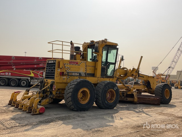 2011 Komatsu GD825A-2 - Grader: billede 4 2011 Komatsu GD825A-2 - Grader: billede 4