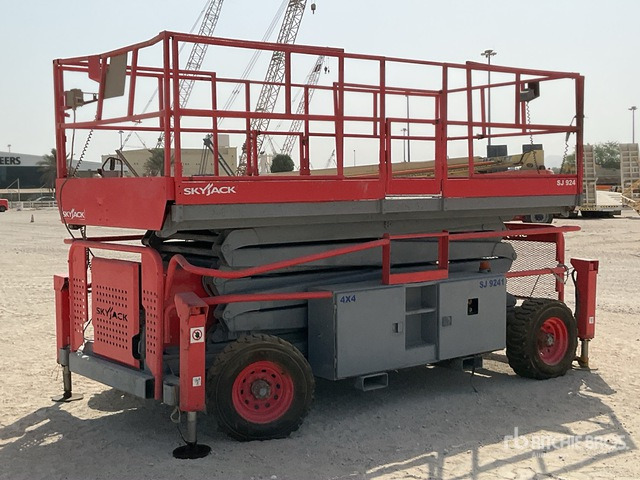 2012 Skyjack SJ9241 4x4 Diesel Scissor Lift - Sakselift: billede 2 2012 Skyjack SJ9241 4x4 Diesel Scissor Lift - Sakselift: billede 2