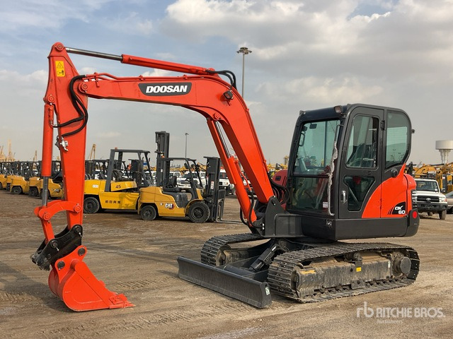 2015 Doosan DX60 Mini Excavator: <6.6t - Minigravemaskine: billede 1 2015 Doosan DX60 Mini Excavator: <6.6t - Minigravemaskine: billede 1