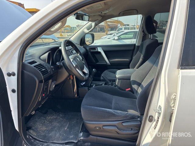 2017 Toyota Prado TX 150L 4x4 SUV - SUV: billede 5 2017 Toyota Prado TX 150L 4x4 SUV - SUV: billede 5