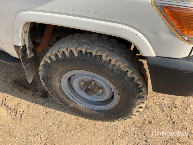 2018 Toyota Land Cruiser 78R 4x4 SUV - SUV: billede 4 2018 Toyota Land Cruiser 78R 4x4 SUV - SUV: billede 4