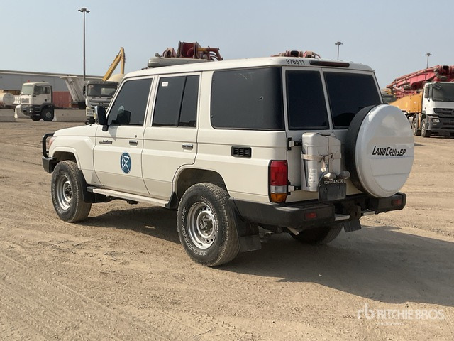 2021 Toyota Land Cruiser 76L 4x4 SUV - SUV: billede 4 2021 Toyota Land Cruiser 76L 4x4 SUV - SUV: billede 4