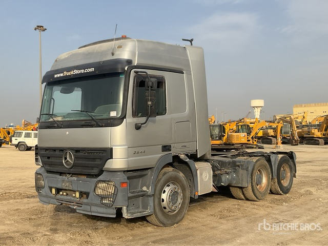 2007 Mercedes-Benz Actros 2644 6x4 T/A Sleeper Truck Tractor - Trækker: billede 2 2007 Mercedes-Benz Actros 2644 6x4 T/A Sleeper Truck Tractor - Trækker: billede 2