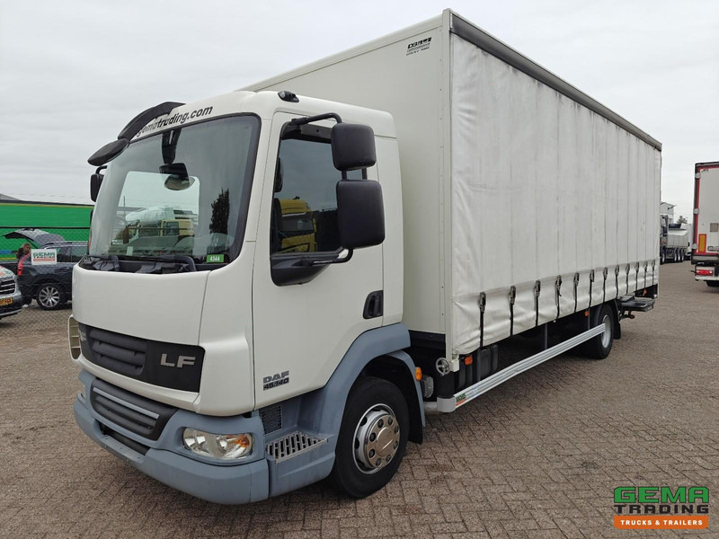 DAF FA LF45.140 4x2 Dagcab Euro4 - 12T - Schuifzeilen/Geslotenbak 6.9m + Laadklep 1500kg - 66.000km Origineel! - Handgeschakeld - Lastbil med presenning: billede 1 DAF FA LF45.140 4x2 Dagcab Euro4 - 12T - Schuifzeilen/Geslotenbak 6.9m + Laadklep 1500kg - 66.000km Origineel! - Handgeschakeld - Lastbil med presenning: billede 1