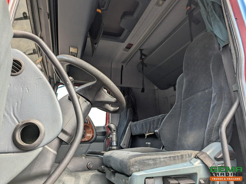 DAF XF95.430 4x2 Spacecab Euro2 - Retarder - Geslotenbak 7.7m - Handgeschakeld - Vangmuil - Lastbil varevogn: billede 5 DAF XF95.430 4x2 Spacecab Euro2 - Retarder - Geslotenbak 7.7m - Handgeschakeld - Vangmuil - Lastbil varevogn: billede 5