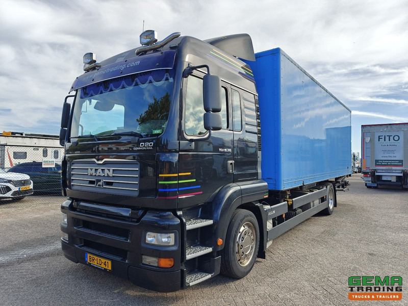 MAN TGA 18.310 4x2 LX Euro3 - Handgeschakeld ZF16 - BDF/VerhuisBak + Laadklep 2000KG - 207.000km - 12/2025 APK - Containerbil/ Veksellad lastbil: billede 1 MAN TGA 18.310 4x2 LX Euro3 - Handgeschakeld ZF16 - BDF/VerhuisBak + Laadklep 2000KG - 207.000km - 12/2025 APK - Containerbil/ Veksellad lastbil: billede 1