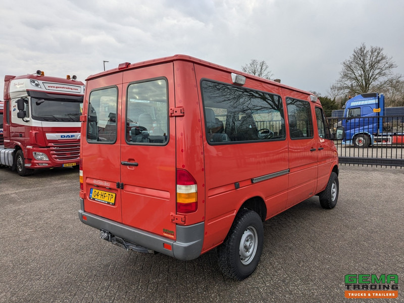 Mercedes-Benz 316 CDI 4x4 Euro3 - 59.000km - 9 Persoons - Lier - 3 Sperren! Hoge en Lage Gearing - Minibus, Persontransport: billede 3 Mercedes-Benz 316 CDI 4x4 Euro3 - 59.000km - 9 Persoons - Lier - 3 Sperren! Hoge en Lage Gearing - Minibus, Persontransport: billede 3