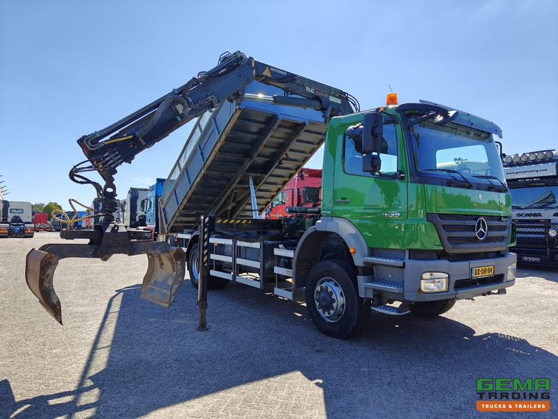 Mercedes-Benz AXOR 1829 AK 4x4 Dagcab Euro5 - Kipper + Terex 105.2 - RadioGrafisch - NaafReductie - Tipvogn lastbil, Lastbil med kran: billede 4 Mercedes-Benz AXOR 1829 AK 4x4 Dagcab Euro5 - Kipper + Terex 105.2 - RadioGrafisch - NaafReductie - Tipvogn lastbil, Lastbil med kran: billede 4