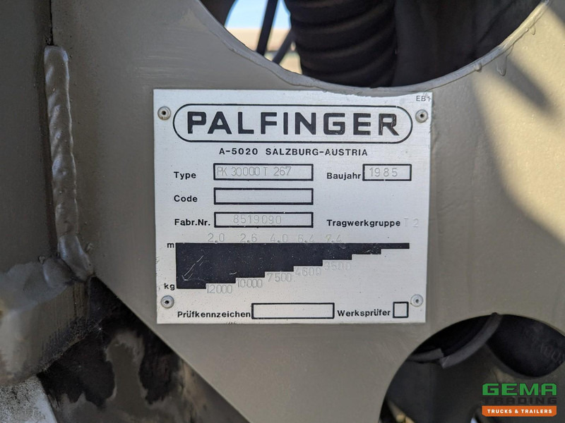 Bjærgningskøretøj OAF 32.281 6x6 - WSK - Palfinger PK30000T - Naafreductie - 2 Lieren - 59.000KM - Nieuwstaat: billede 19 Bjærgningskøretøj OAF 32.281 6x6 - WSK - Palfinger PK30000T - Naafreductie - 2 Lieren - 59.000KM - Nieuwstaat: billede 19