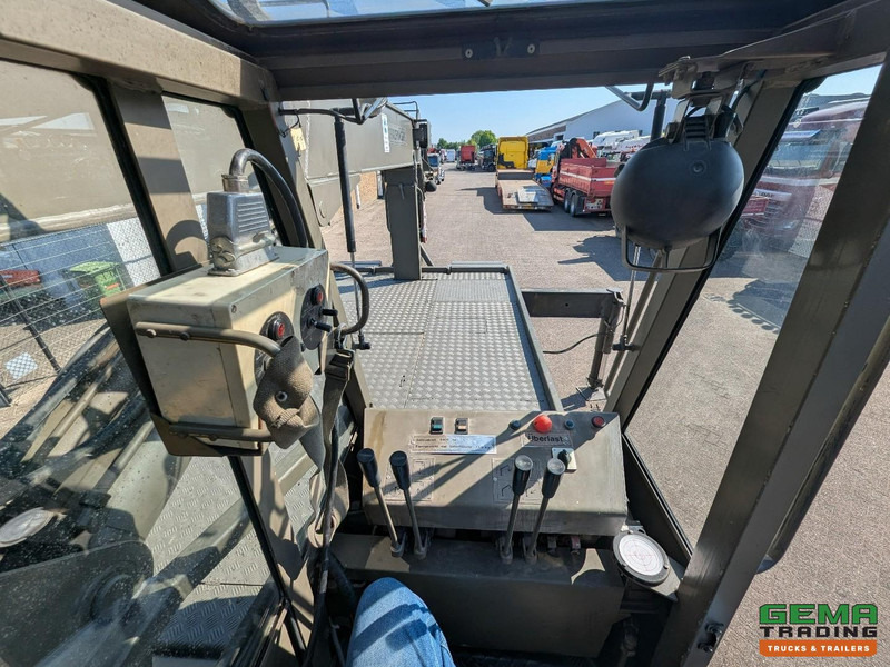 Bjærgningskøretøj OAF 32.281 6x6 - WSK - Palfinger PK30000T - Naafreductie - 2 Lieren - 59.000KM - Nieuwstaat: billede 18 Bjærgningskøretøj OAF 32.281 6x6 - WSK - Palfinger PK30000T - Naafreductie - 2 Lieren - 59.000KM - Nieuwstaat: billede 18