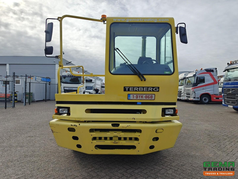 Terberg YT182 Allison - Schotel 30T - Belgisch Landbouw Kenteken - 10531 uur! - Cummins - Terminaltraktor: billede 5 Terberg YT182 Allison - Schotel 30T - Belgisch Landbouw Kenteken - 10531 uur! - Cummins - Terminaltraktor: billede 5